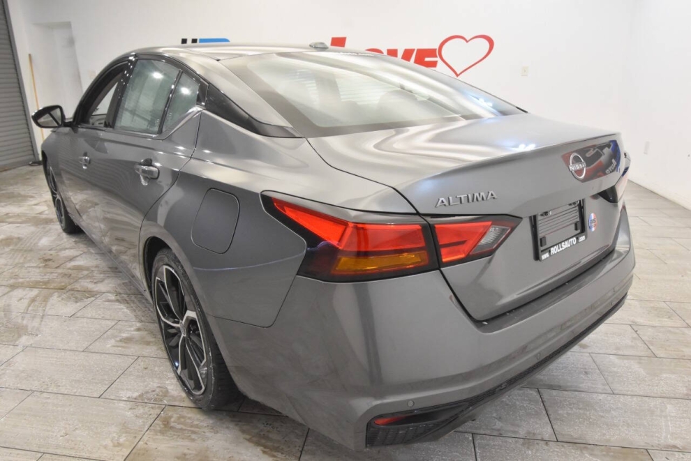 2023 Nissan Altima 2.5 SR AWD 4dr Sedan, Gray, Mileage: 46,497 - photo 2