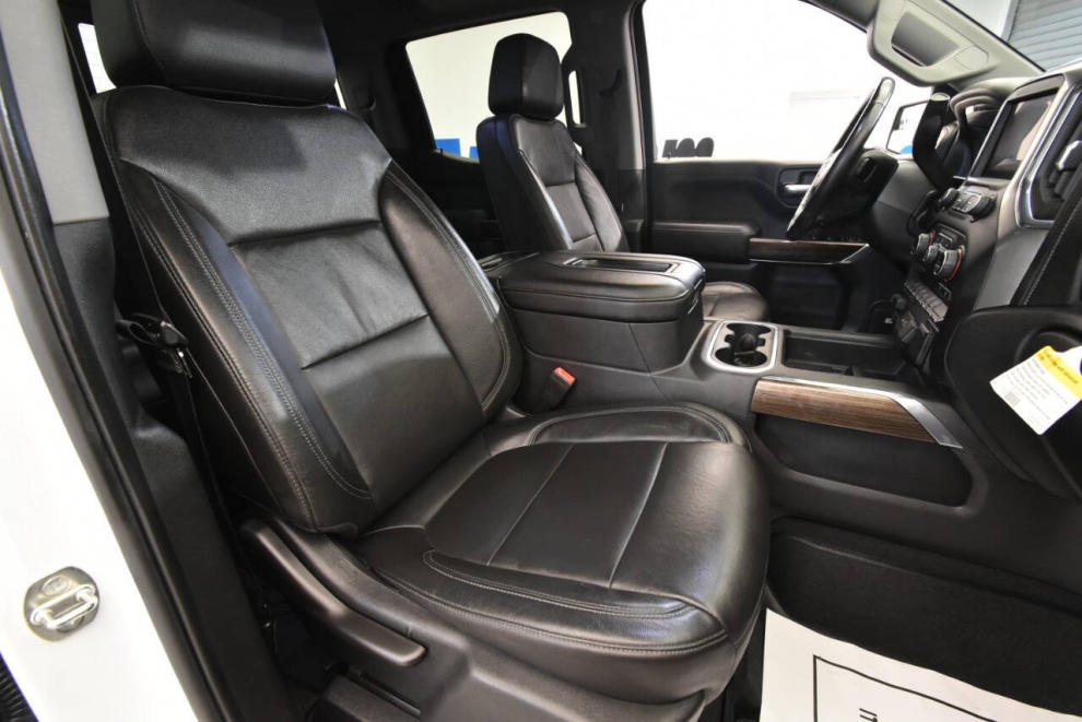 2019 Chevrolet Silverado 1500 RST 4x4 4dr Crew Cab 5.8 ft. SB, White, Mileage: 76,795 - photo 17