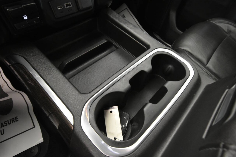 2019 Chevrolet Silverado 1500 RST 4x4 4dr Crew Cab 5.8 ft. SB, White, Mileage: 76,795 - photo 21