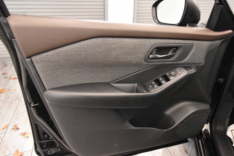 2023 Nissan Rogue S AWD 4dr Crossover, Black, Mileage: 52,421 - photo 11