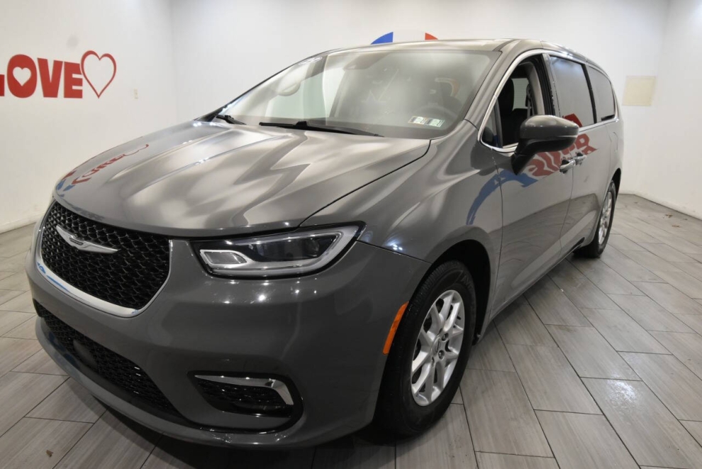 2023 Chrysler Pacifica Touring L 4dr Mini Van, Gris, Mileage: 61,887 