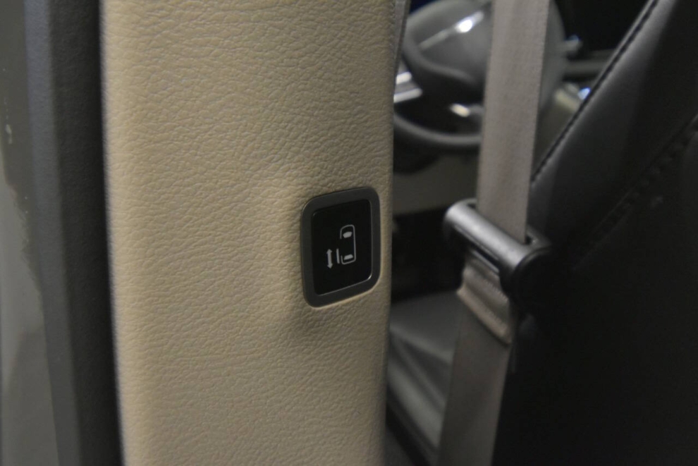 2023 Chrysler Pacifica Touring L 4dr Mini Van, Gris, Mileage: 61,887 - photo 15