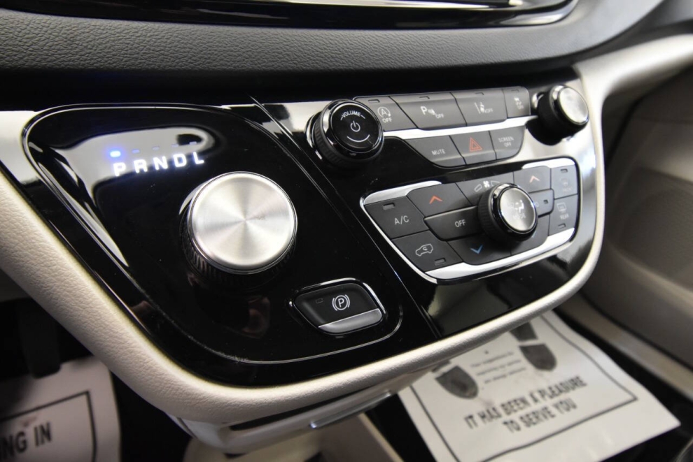 2023 Chrysler Pacifica Touring L 4dr Mini Van, Gris, Mileage: 61,887 - photo 22