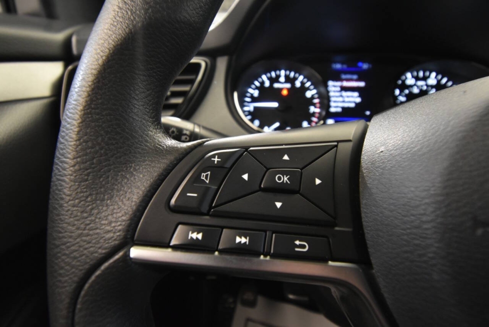 2019 Nissan Rogue Sport S 4dr Crossover, Gray, Mileage: 72,033 - photo 24