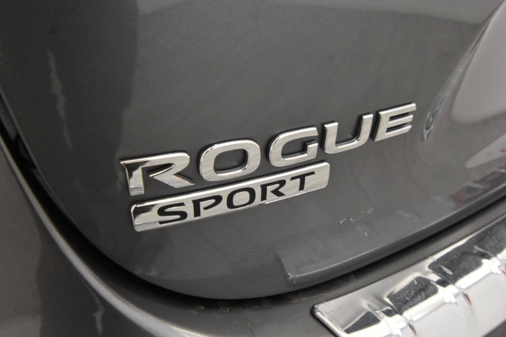 2019 Nissan Rogue Sport S 4dr Crossover, Gray, Mileage: 72,033 - photo 28