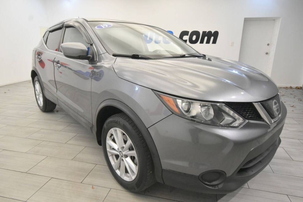 2019 Nissan Rogue Sport S 4dr Crossover, Gray, Mileage: 72,033 - photo 6
