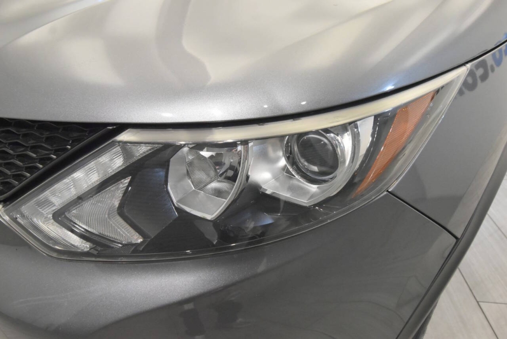 2019 Nissan Rogue Sport S 4dr Crossover, Gray, Mileage: 72,033 - photo 8