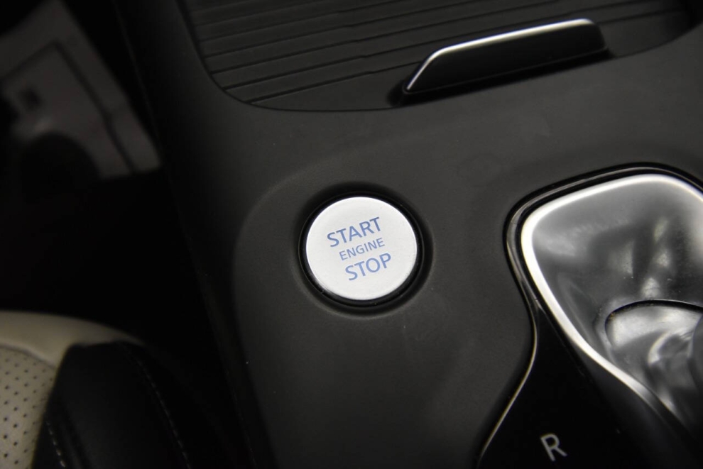 2023 Infiniti QX55 Luxe AWD 4dr Crossover, White, Mileage: 28,289 - photo 19