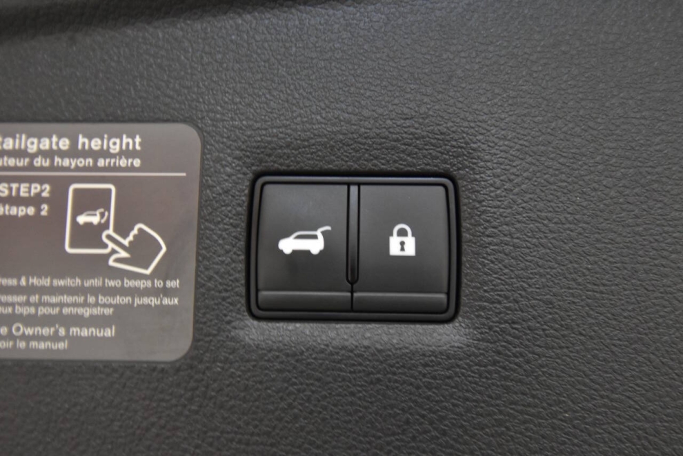 2023 Infiniti QX55 Luxe AWD 4dr Crossover, White, Mileage: 28,289 - photo 31