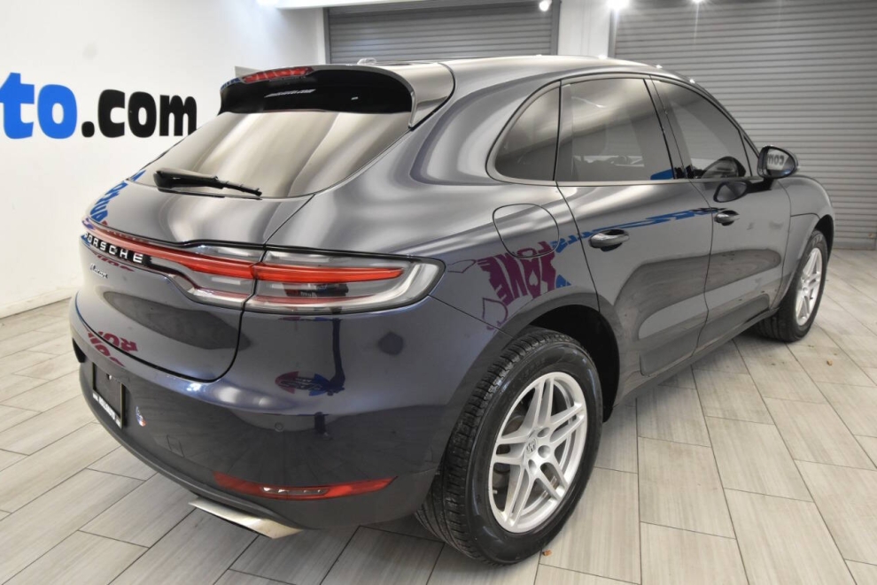 2020 Porsche Macan Base AWD 4dr SUV, Blue, Mileage: 72,446 - photo 4