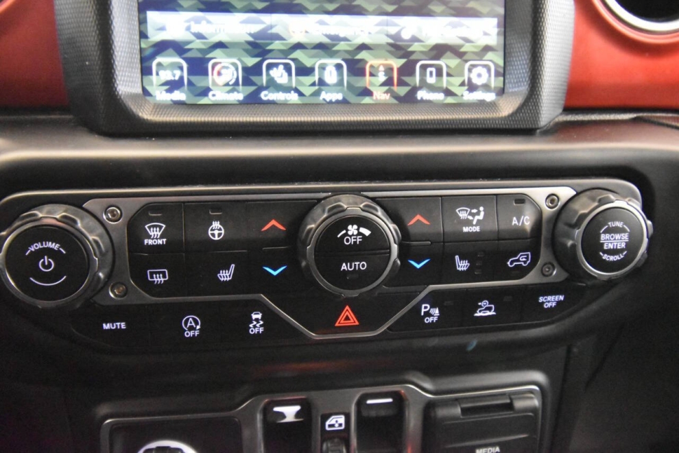 2022 Jeep Gladiator Rubicon 4x4 4dr Crew Cab 5.0 ft. SB, Gray, Mileage: 62,280 - photo 19