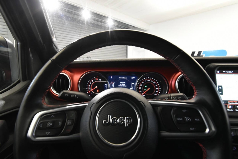 2022 Jeep Gladiator Rubicon 4x4 4dr Crew Cab 5.0 ft. SB, Gray, Mileage: 62,280 - photo 25