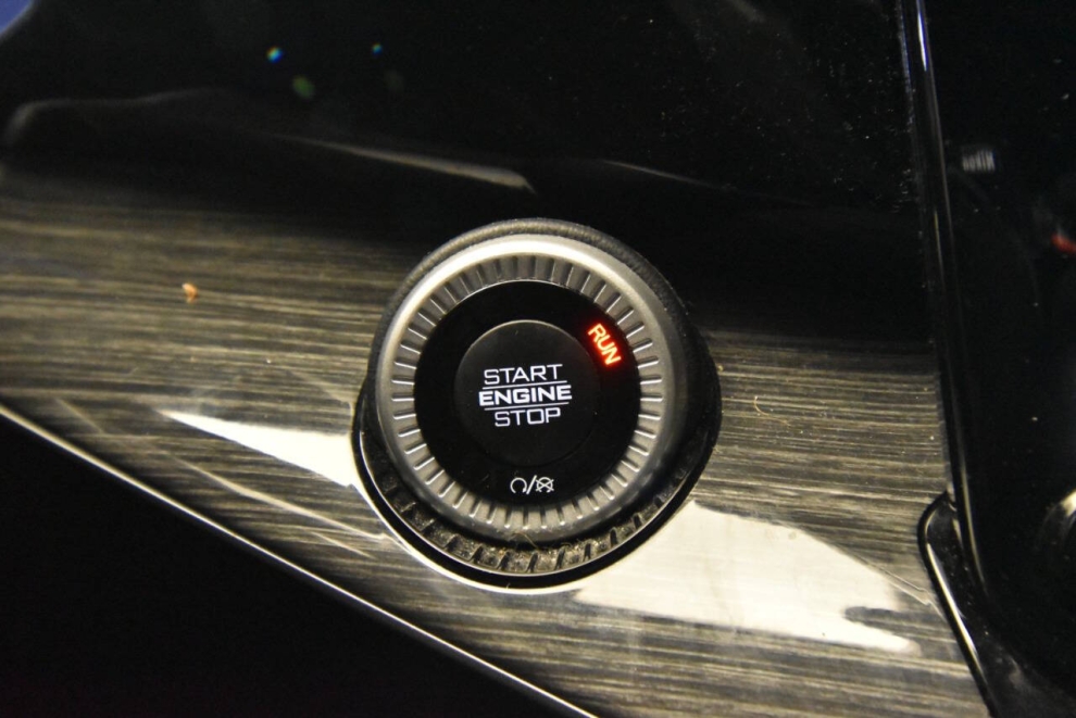 2022 Jeep Wagoneer Series II 4x4 4dr SUV, Gris, Mileage: 74,768 - photo 23