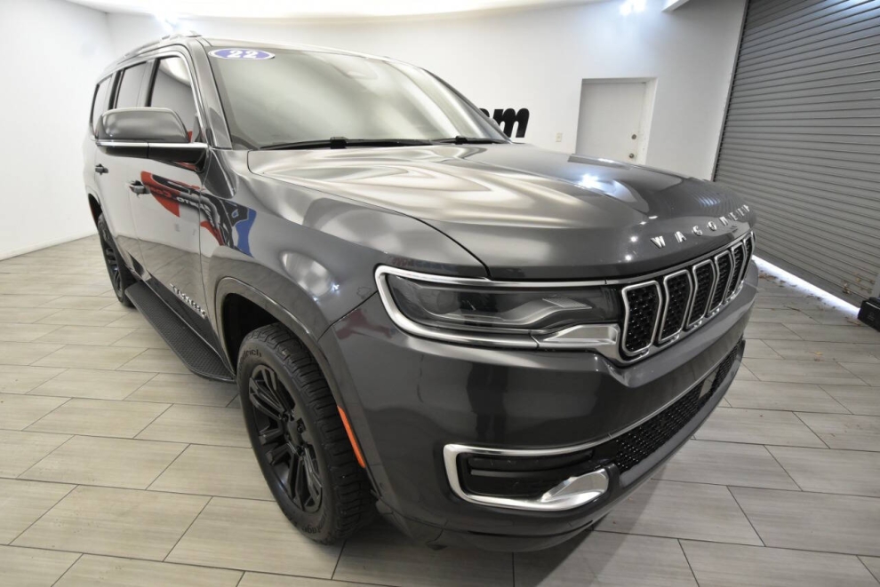 2022 Jeep Wagoneer Series II 4x4 4dr SUV, Gris, Mileage: 74,768 - photo 6