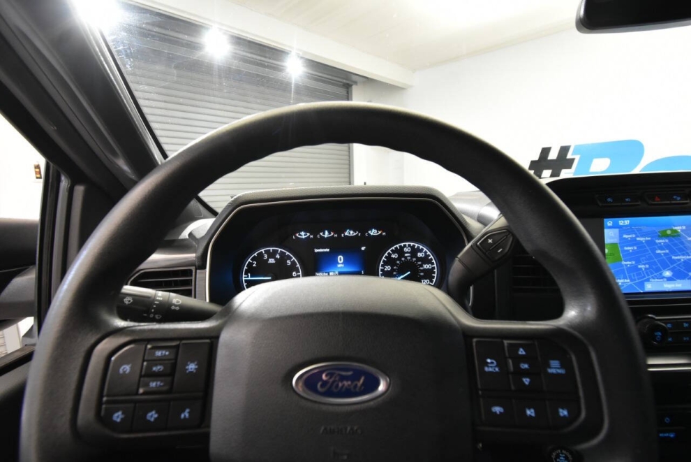 2021 Ford F-150 XL 4x4 4dr SuperCrew 5.5 ft. SB, Gray, Mileage: 74,443 - photo 24