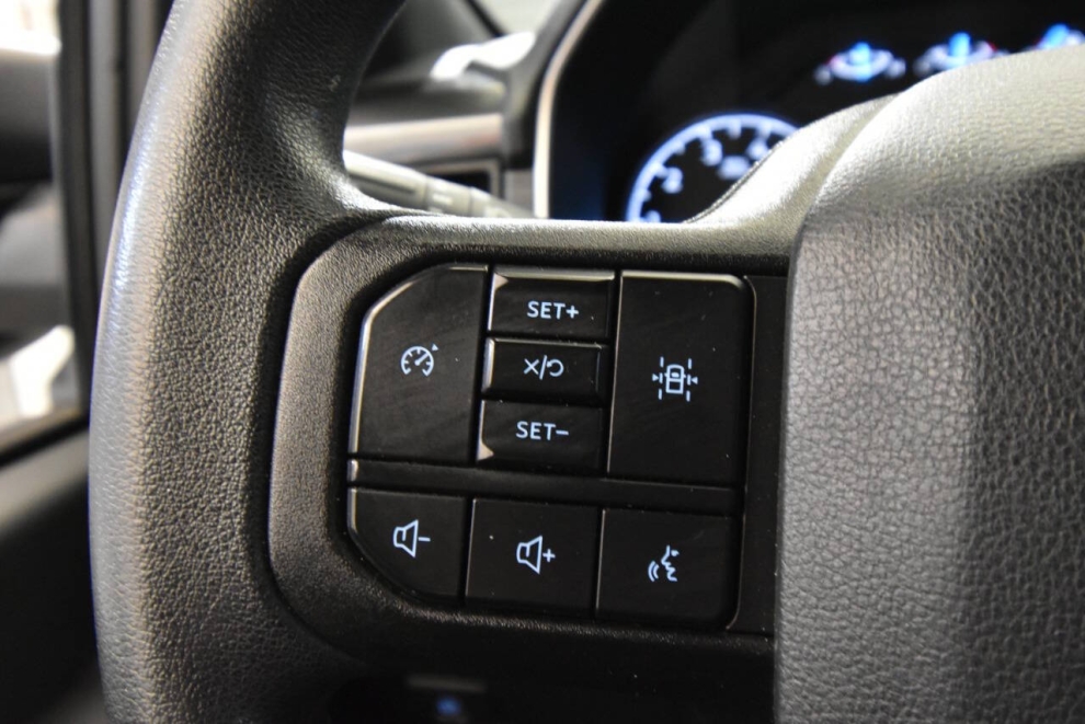 2021 Ford F-150 XL 4x4 4dr SuperCrew 5.5 ft. SB, Gray, Mileage: 74,443 - photo 25