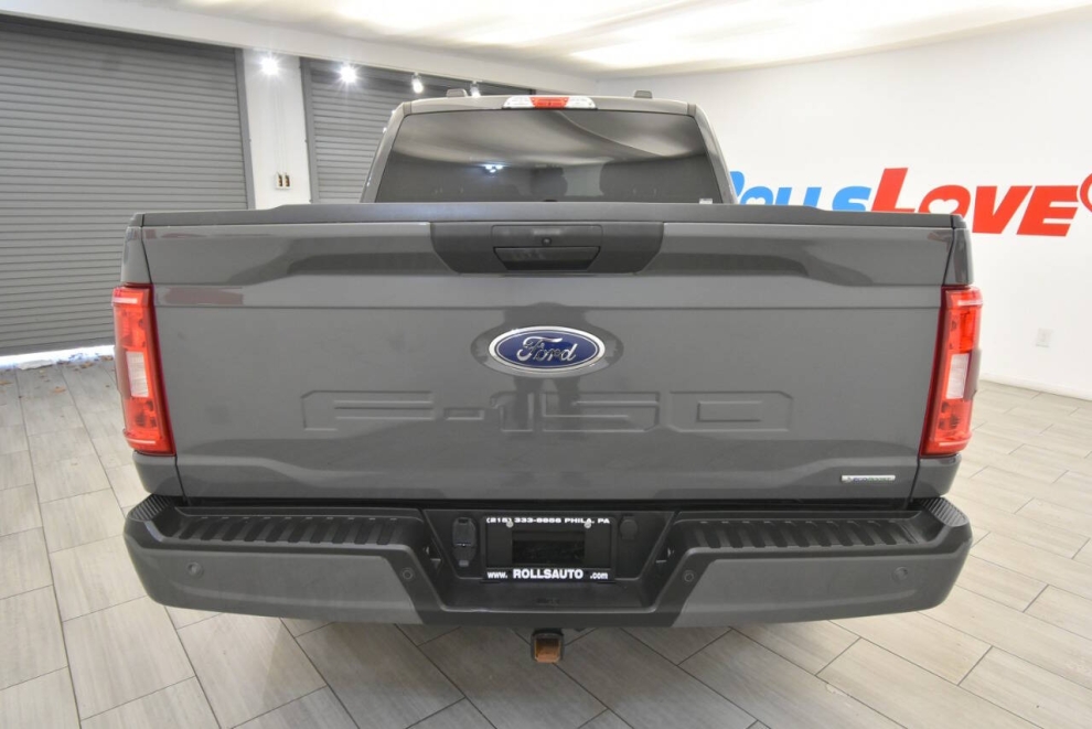 2021 Ford F-150 XL 4x4 4dr SuperCrew 5.5 ft. SB, Gray, Mileage: 74,443 - photo 3