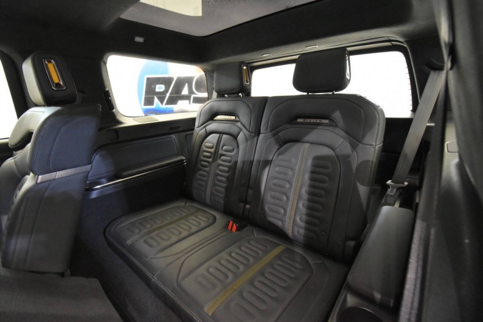 2023 Rivian R1S Launch Edition AWD 4dr SUV, Silver, Mileage: 76,411 - photo 14