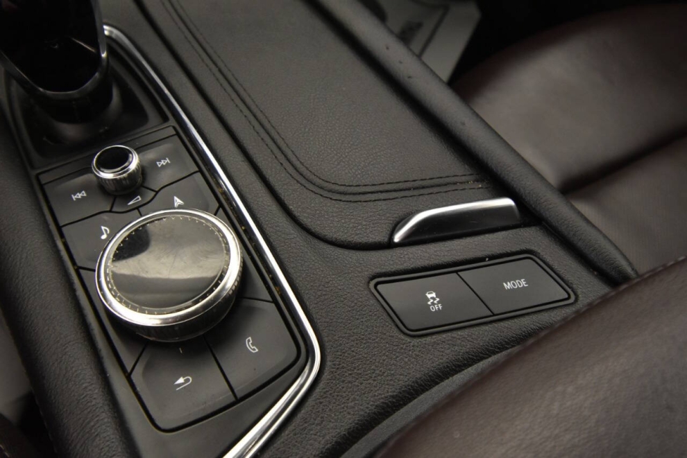 2023 Cadillac XT6 Premium Luxury 4x4 4dr SUV, Black, Mileage: 79,530 - photo 19