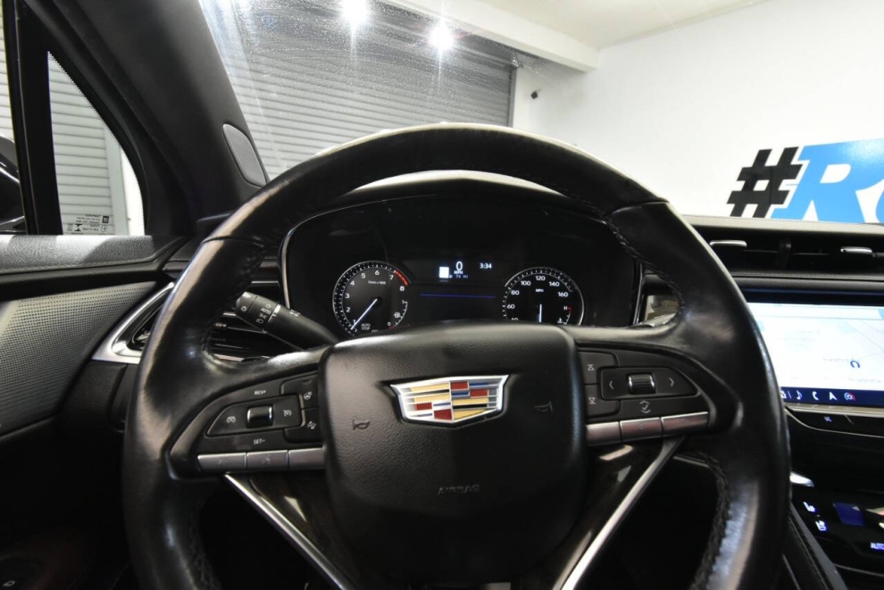 2023 Cadillac XT6 Premium Luxury 4x4 4dr SUV, Black, Mileage: 79,530 - photo 26