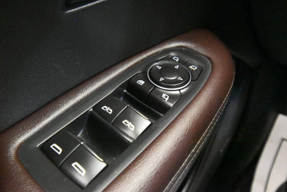 2023 Cadillac XT6 Premium Luxury 4x4 4dr SUV, Black, Mileage: 79,530 - photo 32