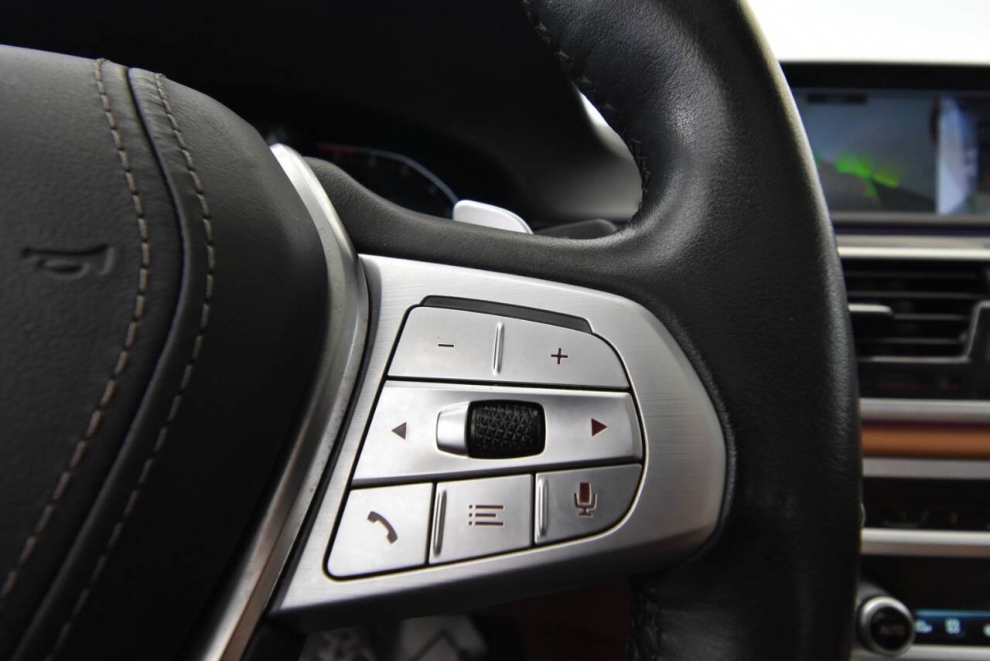 2022 BMW 7 Series 740i xDrive AWD 4dr Sedan, Gris, Mileage: 65,405 - photo 29