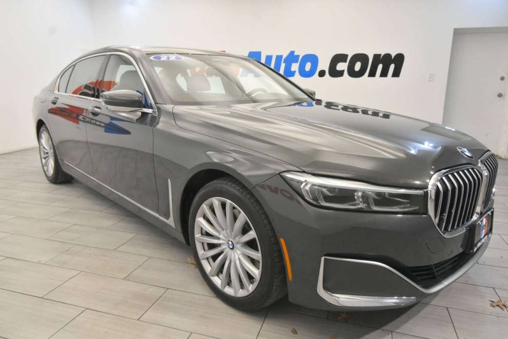 2022 BMW 7 Series 740i xDrive AWD 4dr Sedan, Gris, Mileage: 65,405 - photo 6