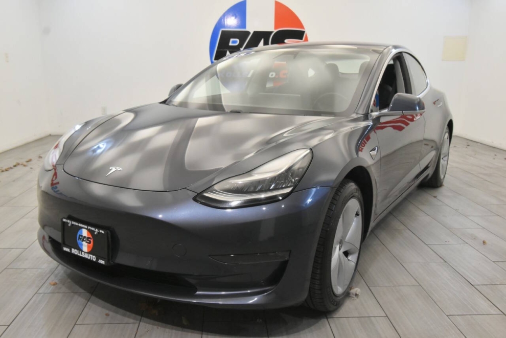 2018 Tesla Model 3 Long Range 4dr Fastback, Gray, Mileage: 73,268 