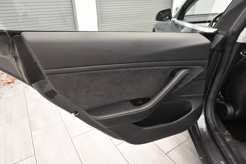 2018 Tesla Model 3 Long Range 4dr Fastback, Gray, Mileage: 73,268 - photo 13