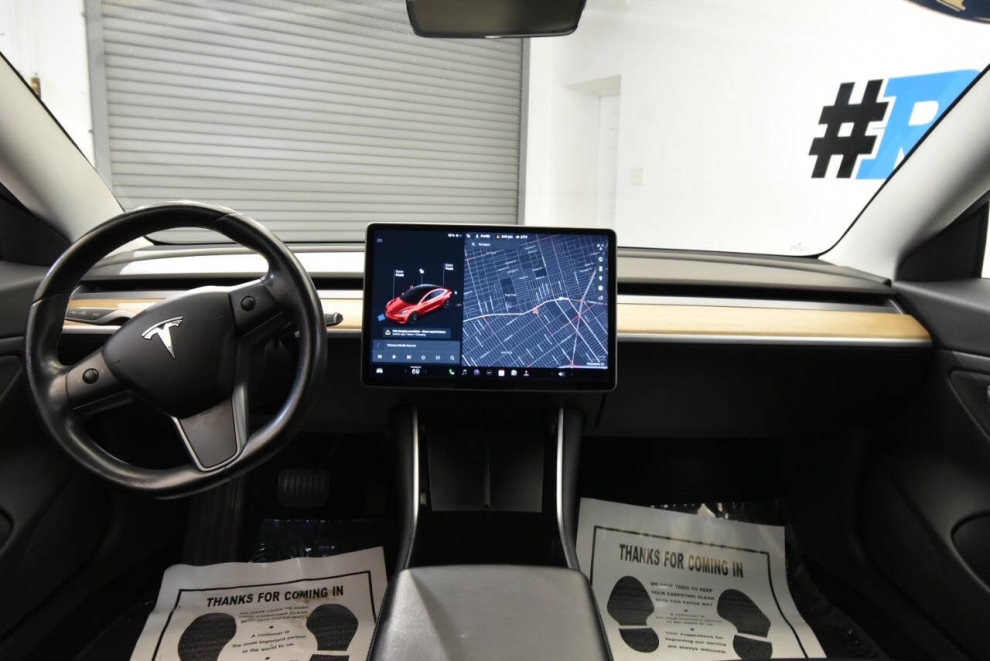 2018 Tesla Model 3 Long Range 4dr Fastback, Gray, Mileage: 73,268 - photo 17