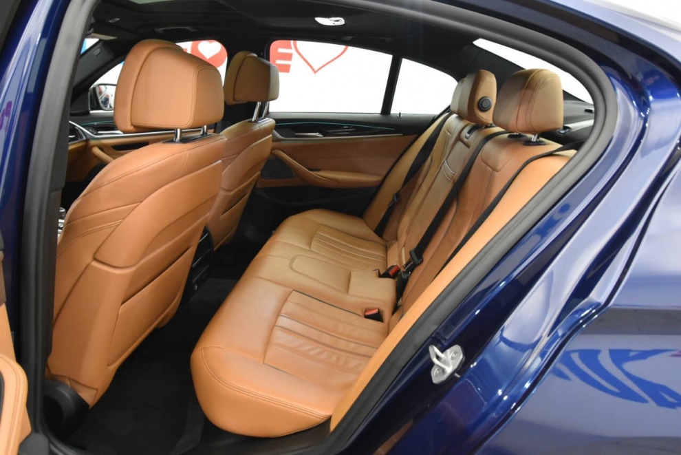 2019 BMW 5 Series M550i xDrive AWD 4dr Sedan, Blue, Mileage: 63,184 - photo 13