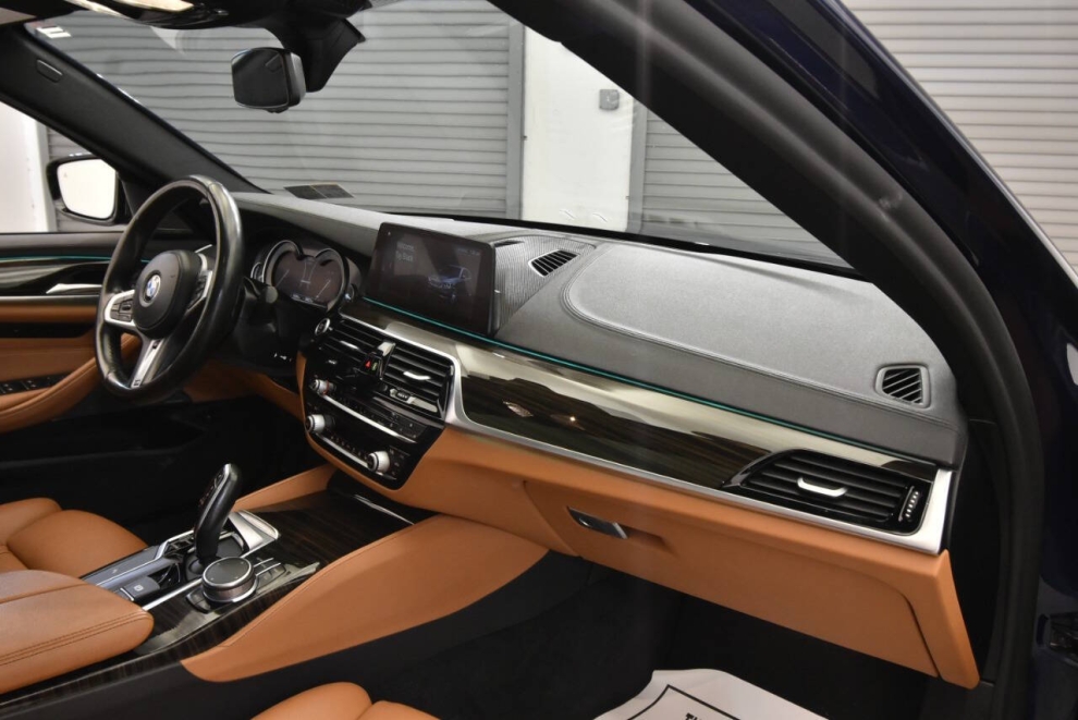 2019 BMW 5 Series M550i xDrive AWD 4dr Sedan, Blue, Mileage: 63,184 - photo 15