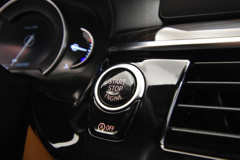 2019 BMW 5 Series M550i xDrive AWD 4dr Sedan, Blue, Mileage: 63,184 - photo 20