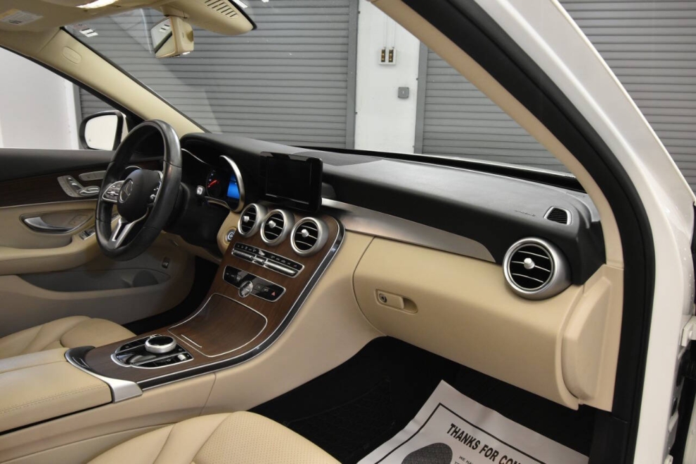 2019 Mercedes-Benz C-Class C 300 4MATIC AWD 4dr Sedan, White, Mileage: 40,712 - photo 13