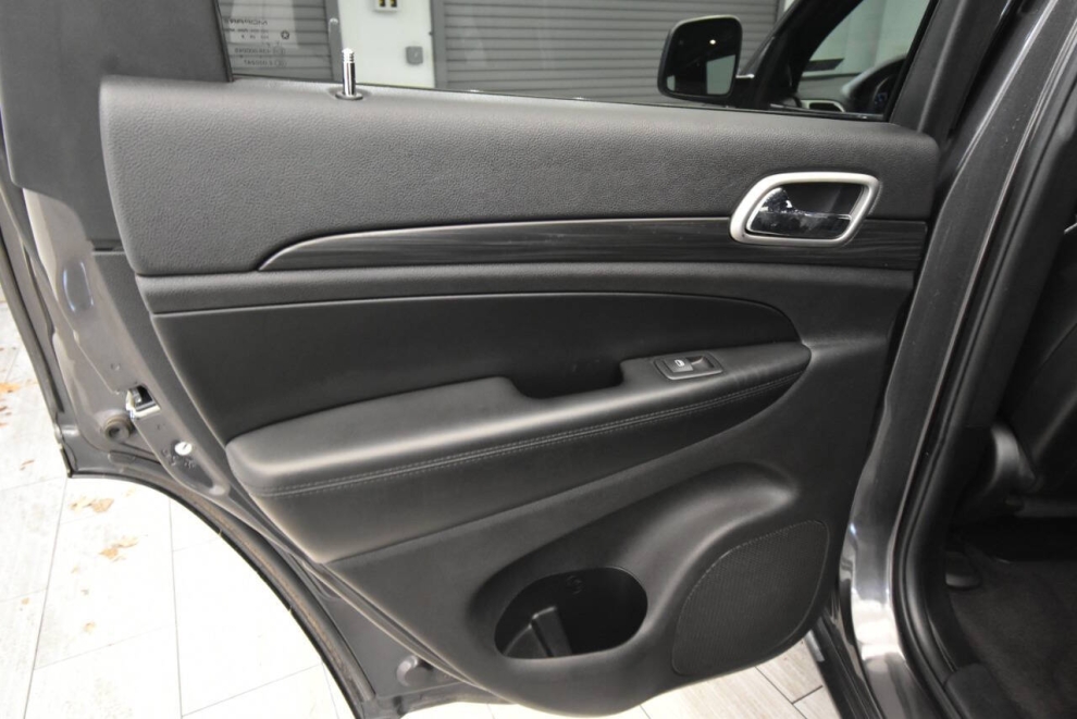 2019 Jeep Grand Cherokee Altitude 4x4 4dr SUV, Gray, Mileage: 50,688 - photo 13