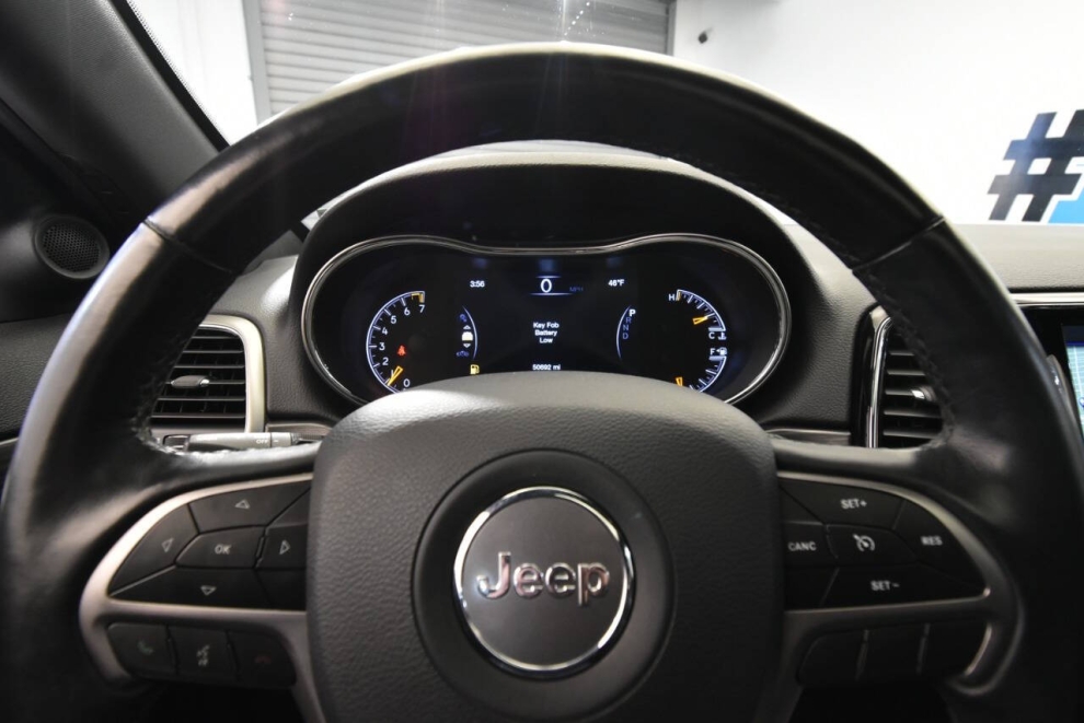 2019 Jeep Grand Cherokee Altitude 4x4 4dr SUV, Gray, Mileage: 50,688 - photo 24