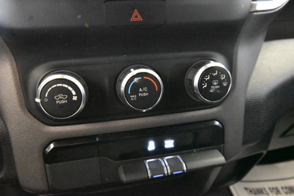 2021 RAM 1500 Big Horn 4x4 4dr Quad Cab 6.4 ft. SB Pickup, Blue, Mileage: 54,326 - photo 19