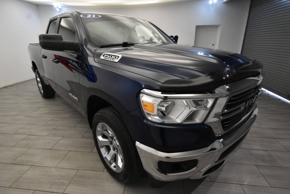 2021 RAM 1500 Big Horn 4x4 4dr Quad Cab 6.4 ft. SB Pickup, Blue, Mileage: 54,326 - photo 6