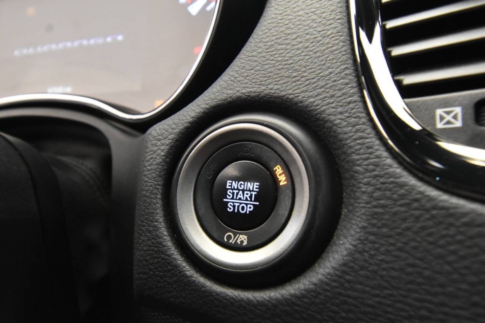 2019 Dodge Durango R/T AWD 4dr SUV, Red, Mileage: 97,327 - photo 21