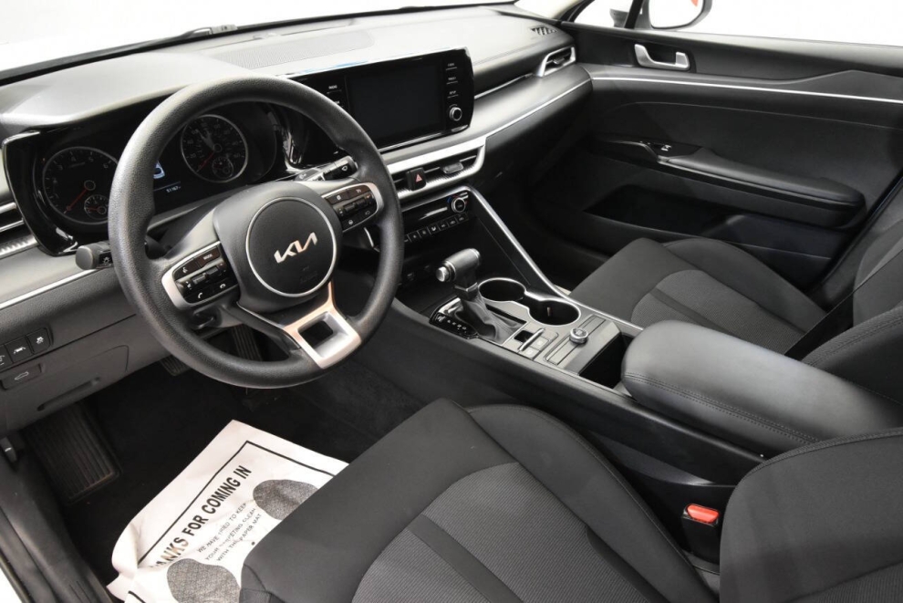 2023 Kia K5 LXS 4dr Sedan, Pearl, Mileage: 55,908 - photo 11