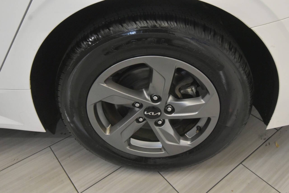 2023 Kia K5 LXS 4dr Sedan, Pearl, Mileage: 55,908 - photo 9