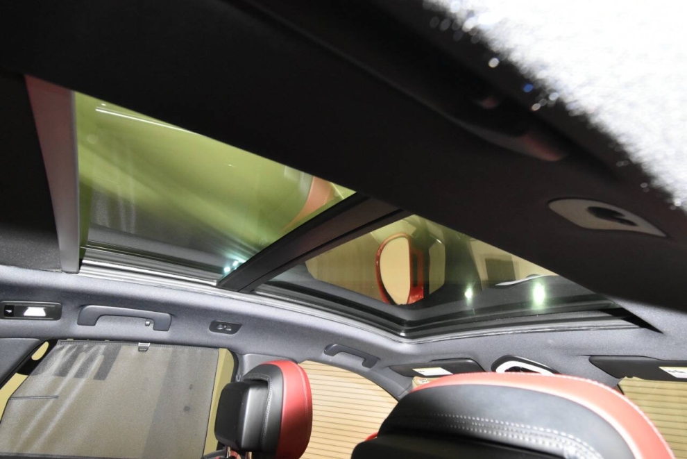 2022 Porsche Macan S AWD 4dr SUV, Red, Mileage: 67,698 - photo 18