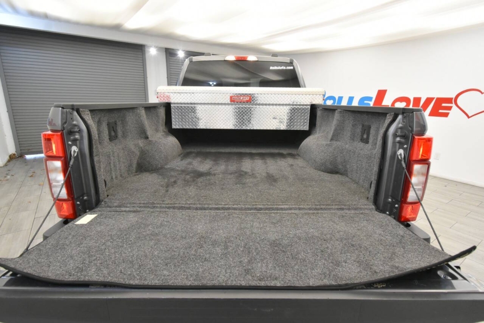 2021 Ford F-250 Super Duty XLT 4x4 4dr Crew Cab 6.8 ft. SB Pickup, Gray, Mileage: 26,298 - photo 30