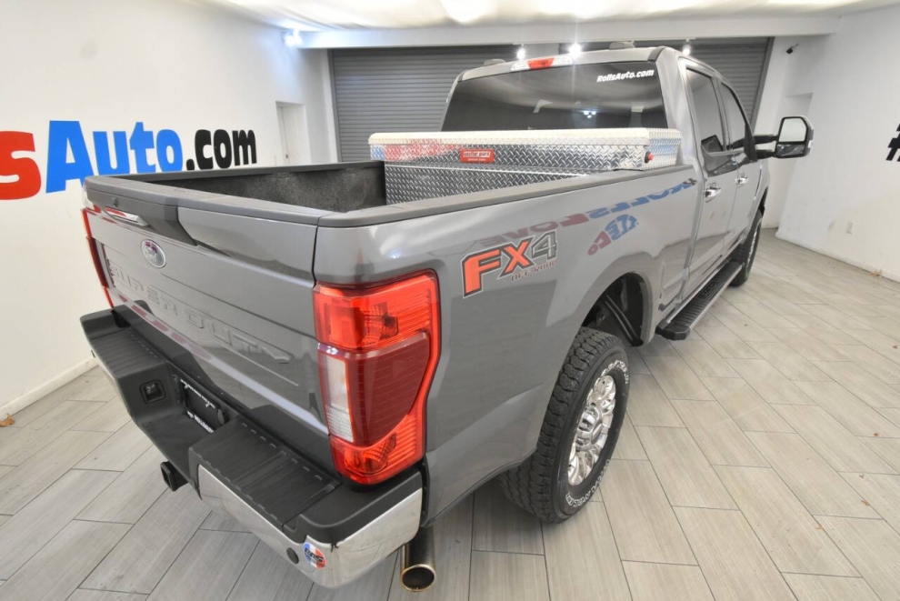 2021 Ford F-250 Super Duty XLT 4x4 4dr Crew Cab 6.8 ft. SB Pickup, Gray, Mileage: 26,298 - photo 4