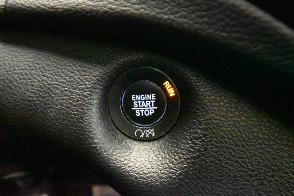 2020 Jeep Cherokee High Altitude 4x4 4dr SUV, Black, Mileage: 80,047 - photo 23