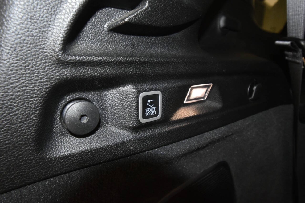 2022 Jeep Grand Cherokee L Summit Reserve 4x4 4dr SUV, Brown, Mileage: 96,595 - photo 41