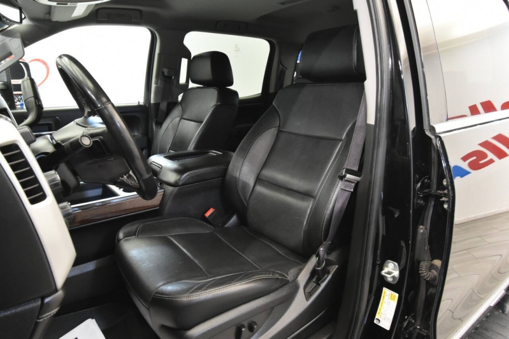 2016 GMC Sierra 1500 SLT 4x4 4dr Crew Cab 5.8 ft. SB, Black, Mileage: 114,486 - photo 10