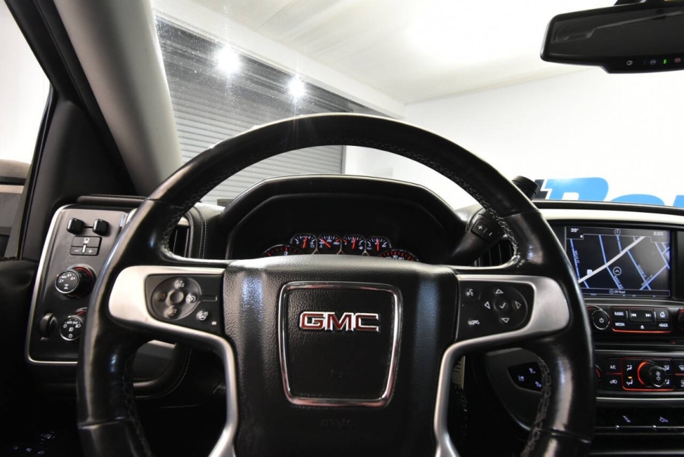 2016 GMC Sierra 1500 SLT 4x4 4dr Crew Cab 5.8 ft. SB, Black, Mileage: 114,486 - photo 21