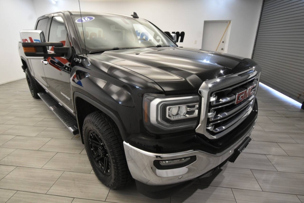 2016 GMC Sierra 1500 SLT 4x4 4dr Crew Cab 5.8 ft. SB, Black, Mileage: 114,486 - photo 6