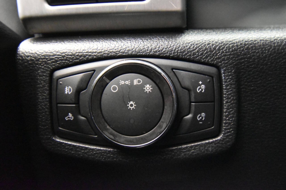 2018 Ford F-150 Platinum 4x4 4dr SuperCrew 5.5 ft. SB, Blue, Mileage: 84,550 - photo 33